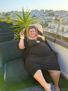 It s my impression or my belly looks bigger part 1