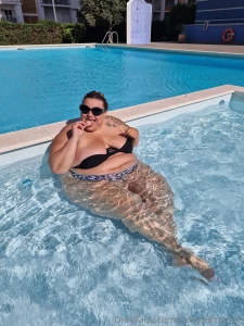 Help me buy more lolly s i love candy