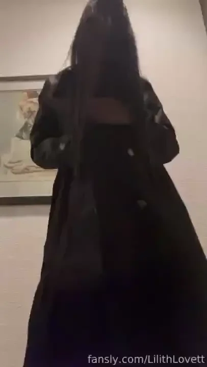 Would you even be mad at getting flashed at if the streaker looked 