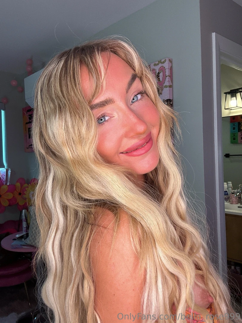 Catch me looking like a dream acting like a tease 