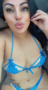 Wanna kiss send me a message