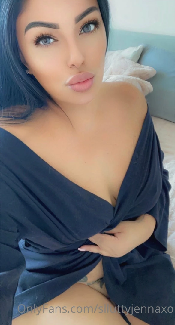 My vip page thickjenna_vip will make you cum in 3 minutes join now 