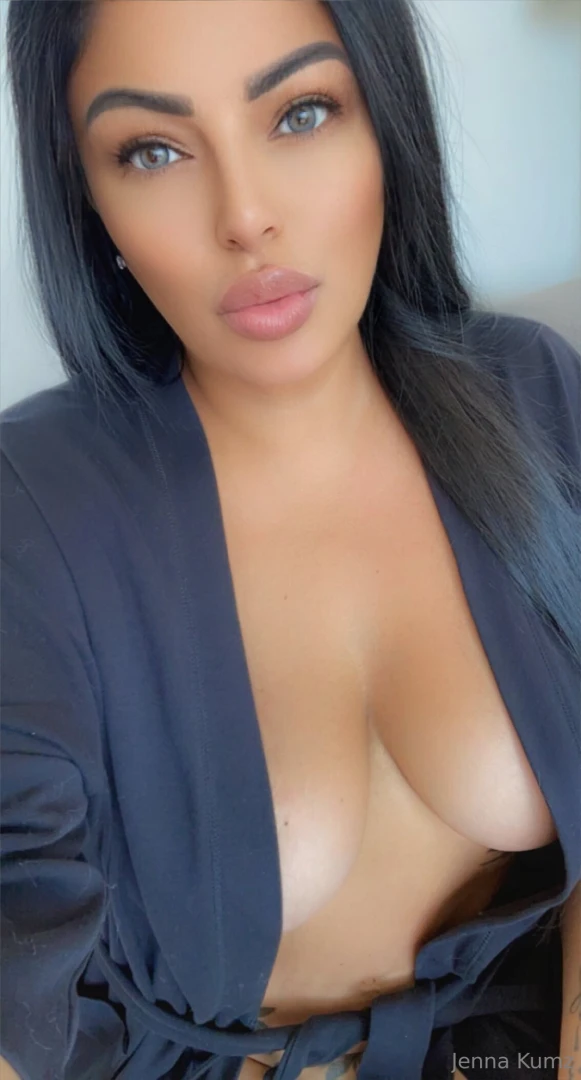 Lets sext tip me 15 to start i ll send you a naughty video immediately 