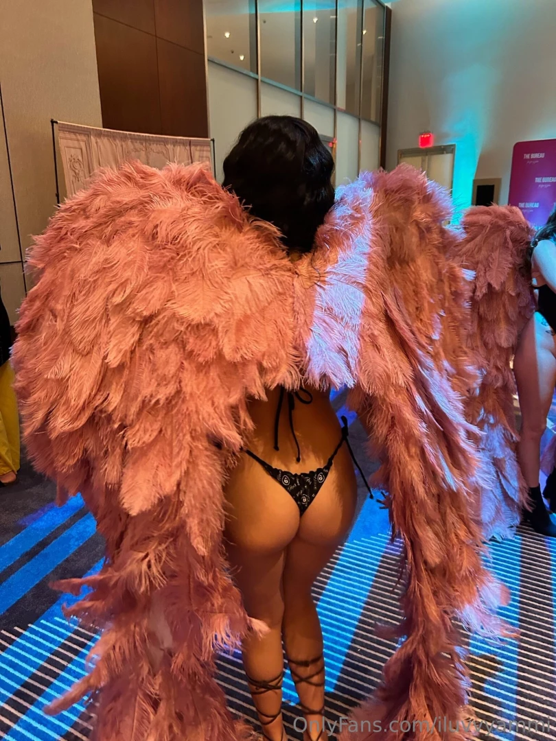 I dont wanna cum alone part 1 