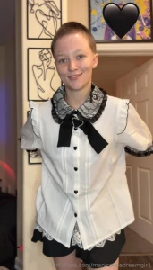 Went mia for 1-2 weeks because i may or may not have had my very first