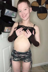 Off to fuck my friend later tonight - should i take a bunch of nudes