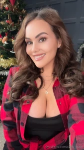 What s the first thing that catches your eye part 1