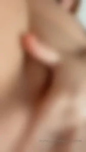 I beat my pussy so hard check out how red i made her