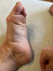 What color next need a solid color to cover up my big toe i got pissed part 1