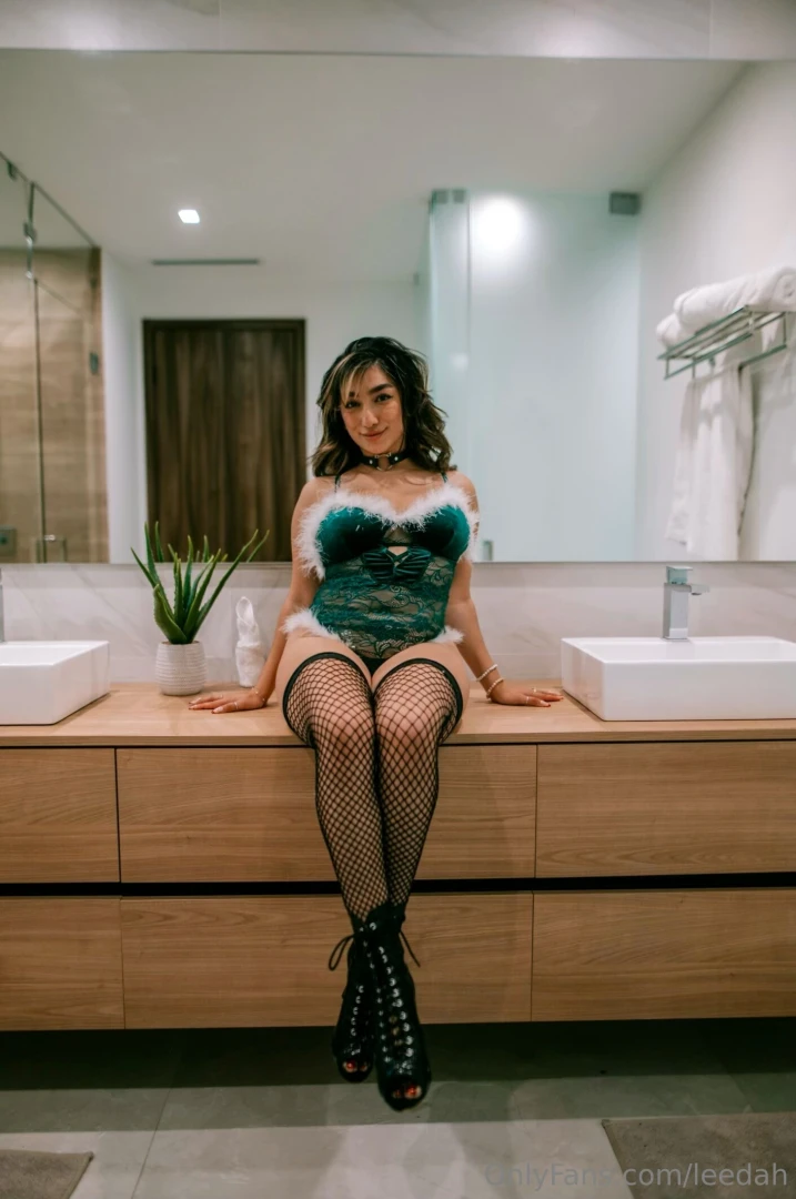 I m such a bad little elf just craving your attention over here next part 1 