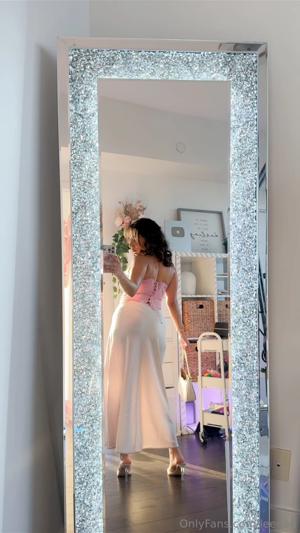 Kiss it from the back 