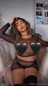 Tits or ass 16th pic is my fav btw lmk when u see it