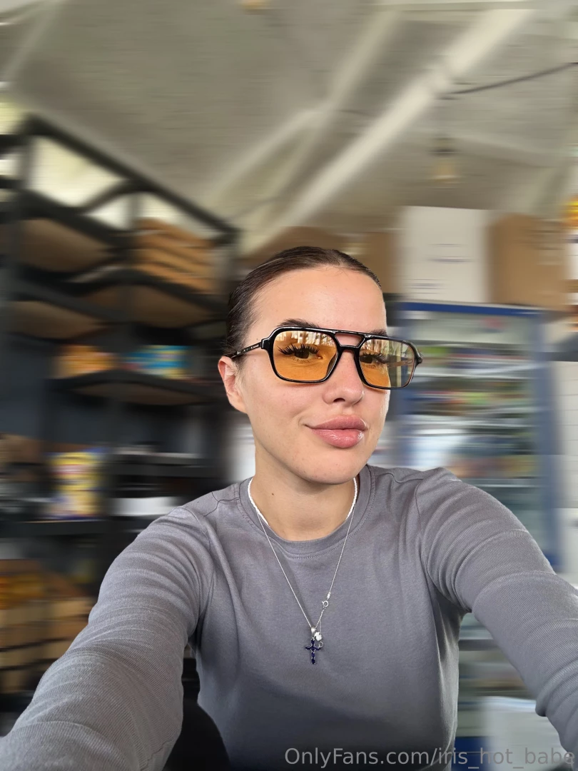 Iris-hot-babe part 2 