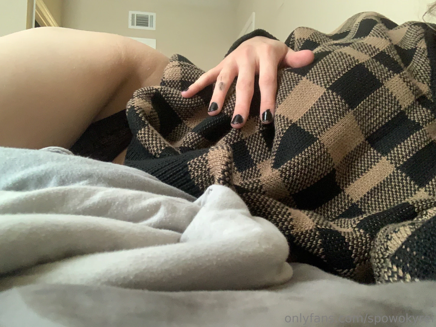 Comfy fall fit tip me anything for extra pics tehe 