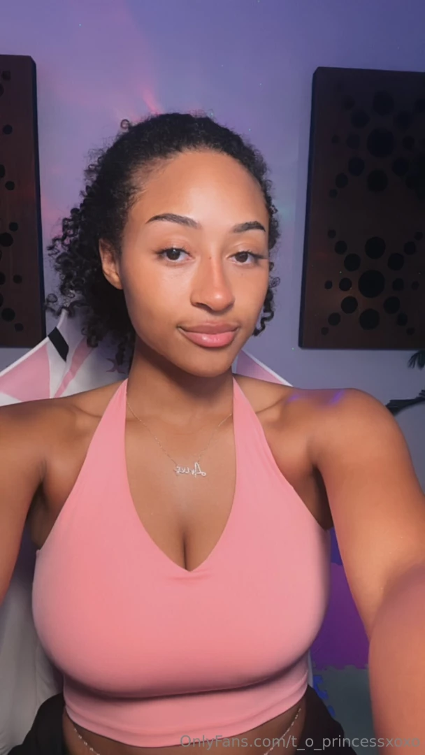 Of course it s pink just like bubblegum 