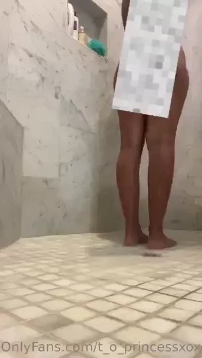 Naked amp dripppingg wet while i clap this ass just like i would on 