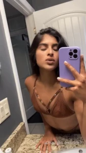 Https onlyfans com bootylau fit babe bootylau is waiting to play with