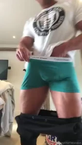 Responding to dms all day regarding private vids and more