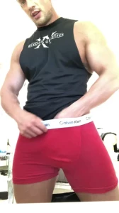 Post workout strip and flex spot my red cks