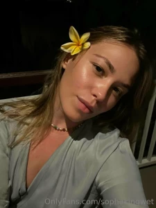 I can buy myself flowers just kidding i found this one on the street