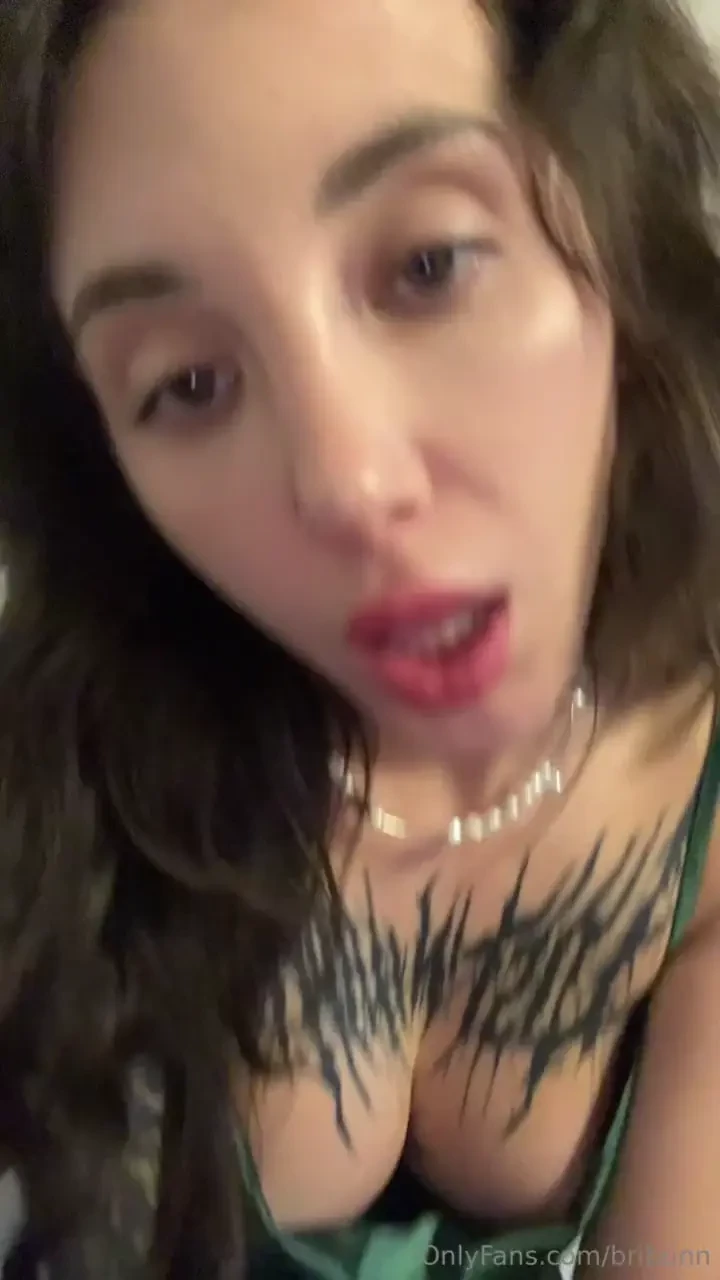 Look at me look at me see you on the stream 