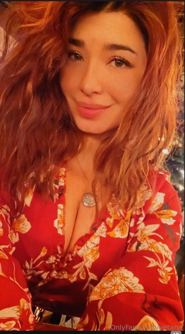 This girl is ready for christmas eve 