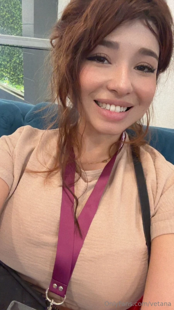 Feeling very pretty today 