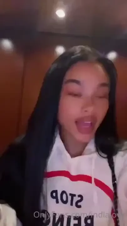 Aight who s gonna pay my lash tech so i m on point for tonight s live 