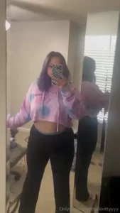 Hiiii i normally don t have a double chin my face is still swollen part 12