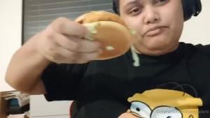 I got so filled up today i had to finish some off my food in bed