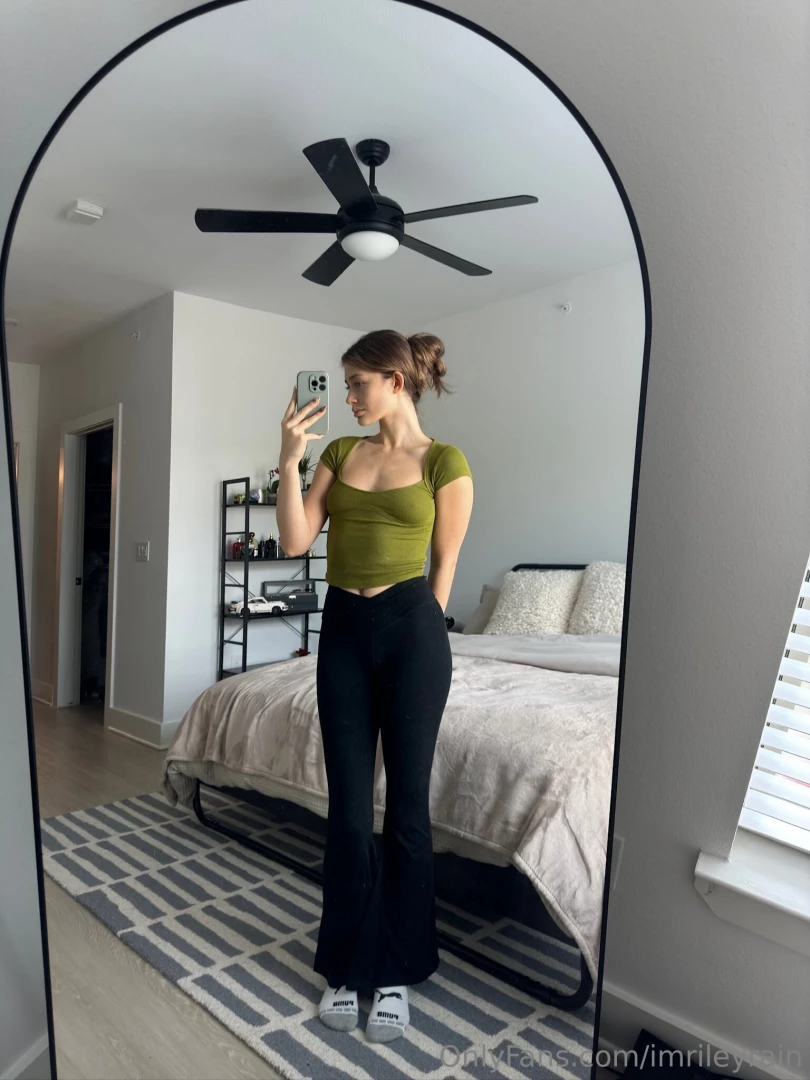 I m ready to get cozy for the night feel free to text me 