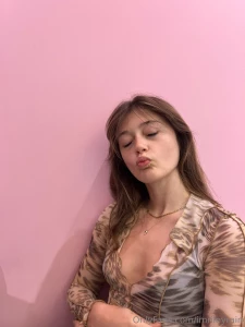 Sending kisses part 21