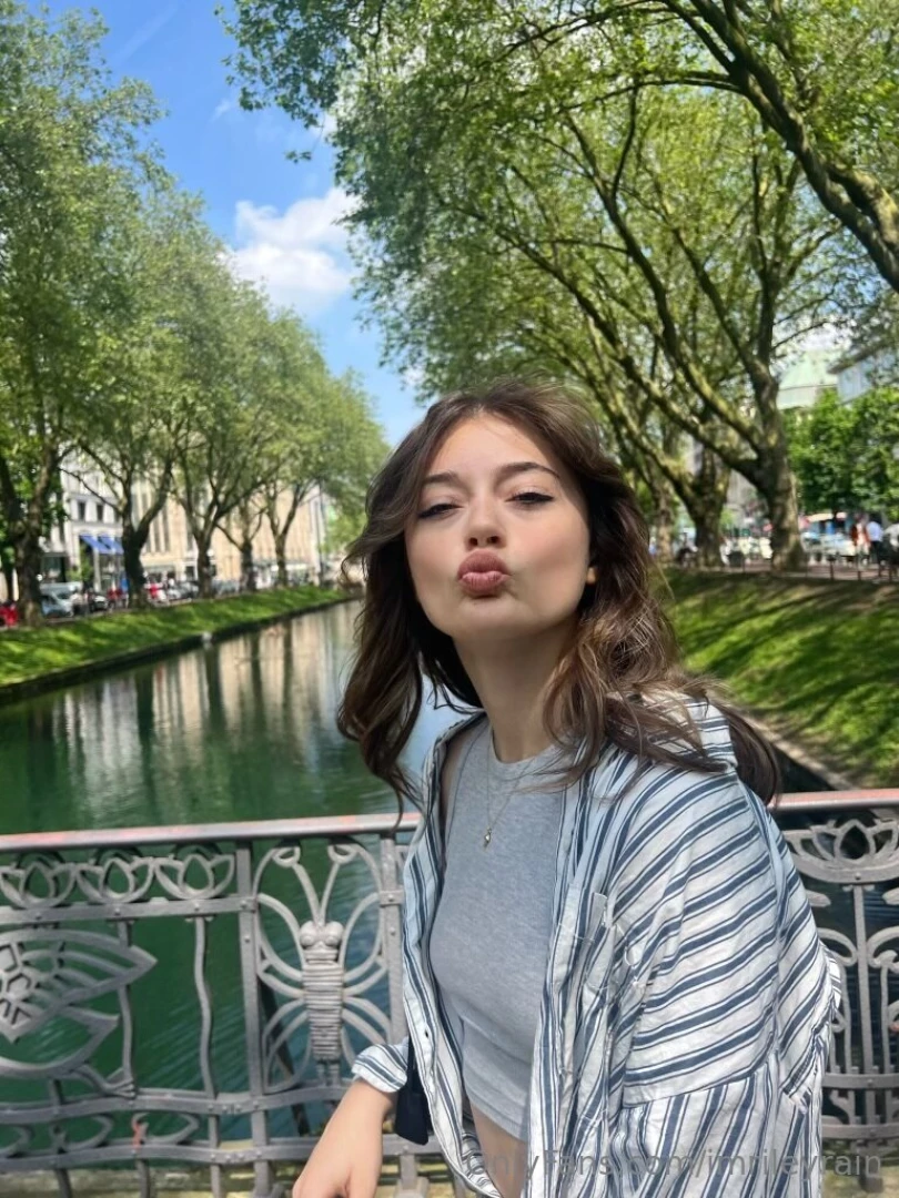 Sending kisses part 25 