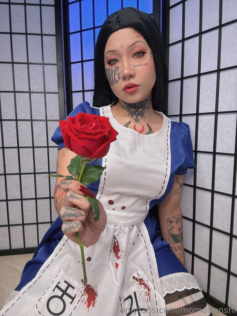 Alice cosplay 