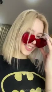 Image glasses in the form of hearts are not just an accessory but also
