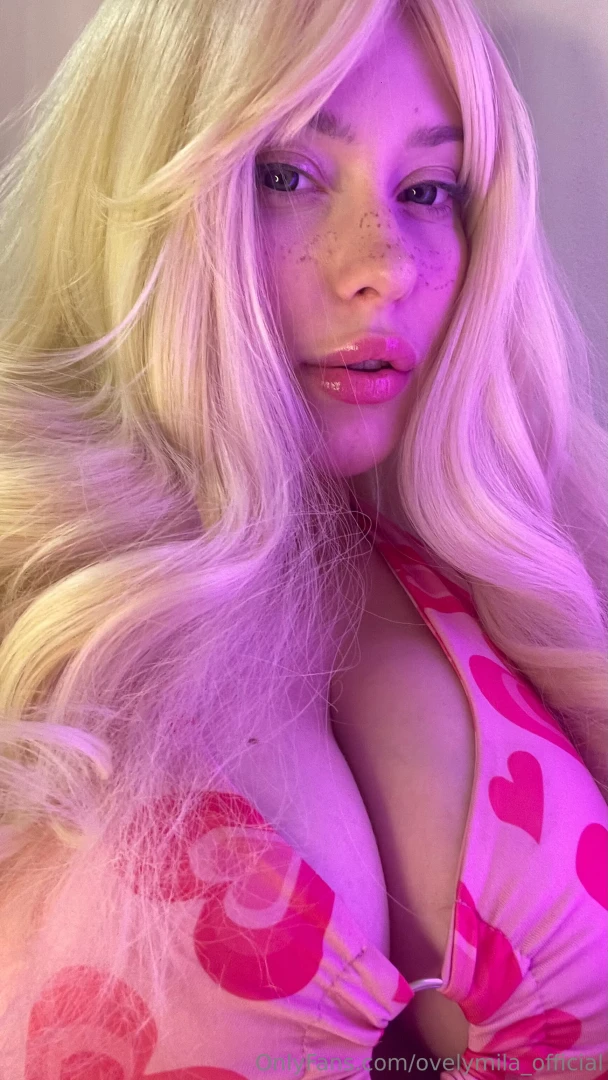 Sometimes i like drawing myself freckles and i like how they look at 