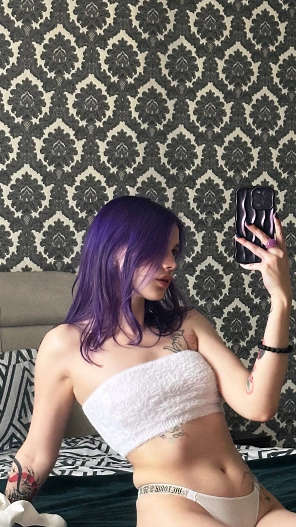 Got any plans tonight maybe you should message me i ve got something 