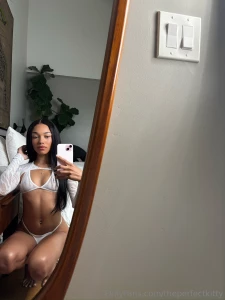 I m begging for more babyyy cum and give me what i want