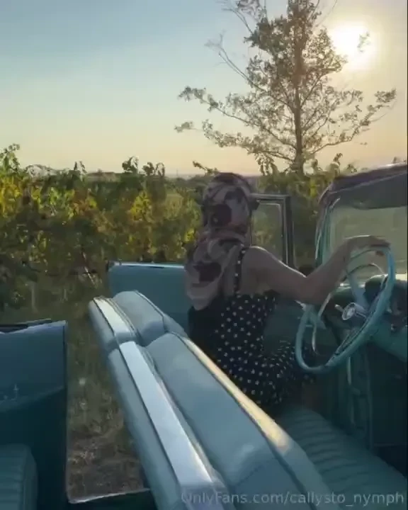 What time is it it s time to start our weekend 