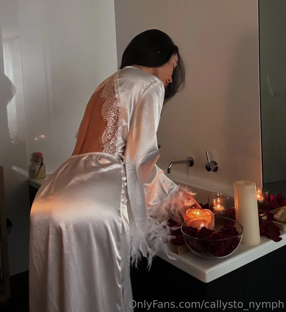 Where does a romantic evening begin for me it s candles beautiful 