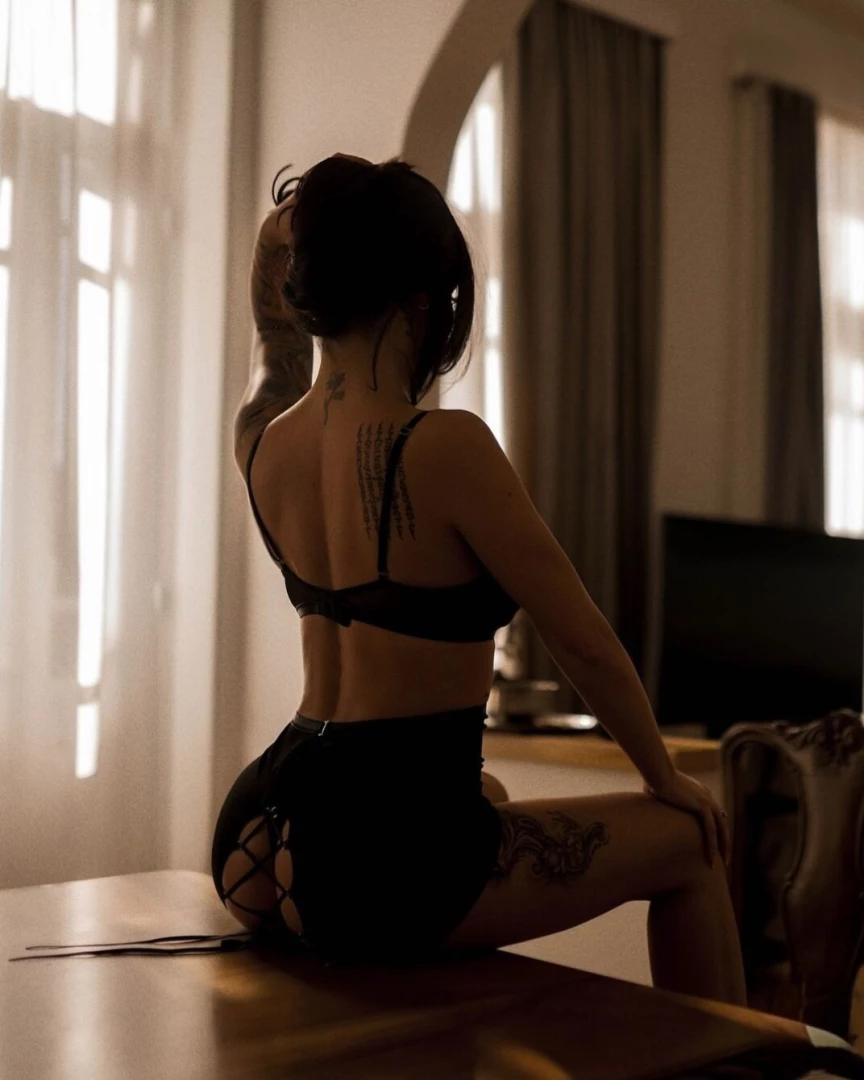 Let the lights go out and we ll turn the romance on full blast 