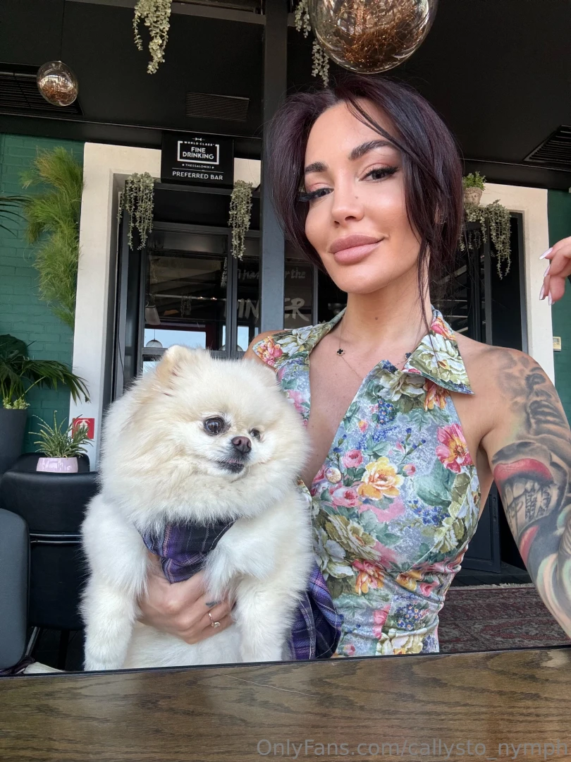 Just two girls on our usual coffee date she gets compliments even more 