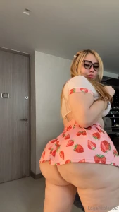 Come here daddy and eat this big ass my love