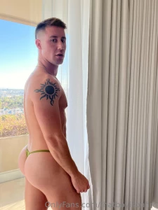 Front or back part 1525