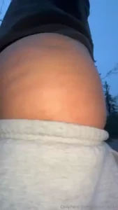Walking around with my big cheeks out cw pussy farts at the end