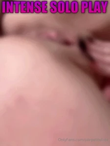 Hardcore fingering pussy intense solo play for only 13 99