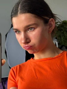 If you ever wonder what i look like when i can t find my lip balm well