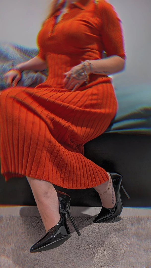 Work meeting call me velma 5 minute video available at 12pm est part 3 