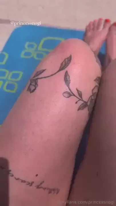 I love the sun happy friday the birds are paid actors 