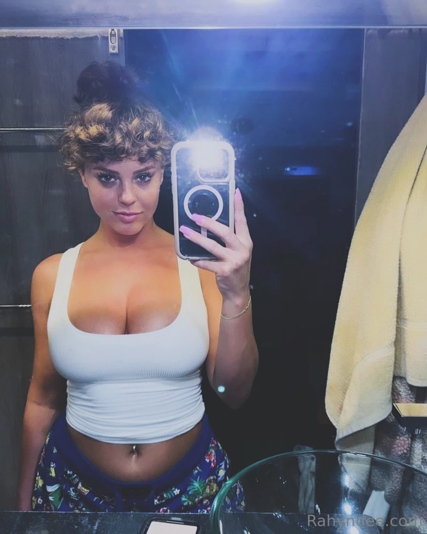 Your sexy little main squeeze 